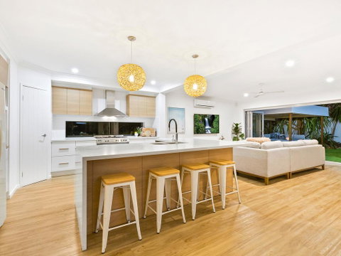 Beachside Holiday Escape - New South Wales Tourism  2