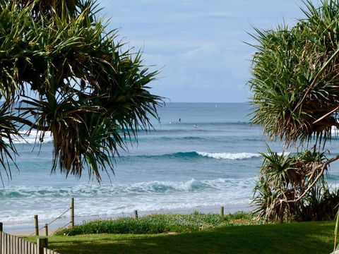 Beachside Lennox - New South Wales Tourism  0