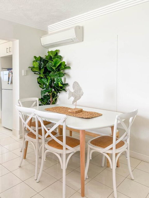 Beachside Tower Apartments - New South Wales Tourism  3