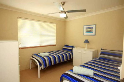 BEACHSIDE VILLA 2 - New South Wales Tourism  1