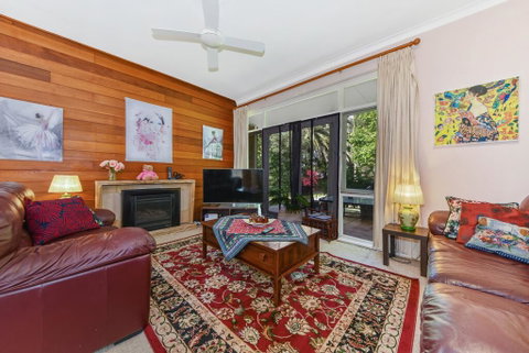 BEAUTIFUL HOLIDAY HOME CLOSE TO KU-RING-GAI CHASE NNT328 - New South Wales Tourism  1