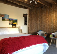 Bed in a Shed Too - New South Wales Tourism 