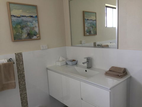 Bega Village Motor Inn - New South Wales Tourism  3