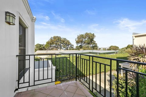 Bell Street Mansion 2-14 - New South Wales Tourism  1