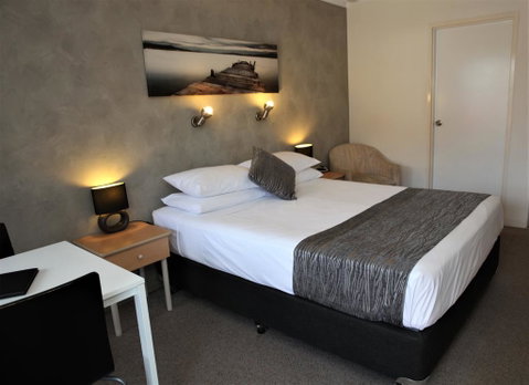 Bella Villa Motor Inn - New South Wales Tourism  2