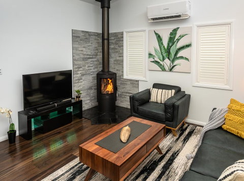 Bella Vista Stanthorpe - New South Wales Tourism  1