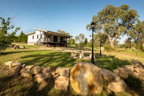 Bella Vista Stanthorpe - New South Wales Tourism  0