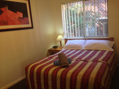 Bellevue Family Comforts, Amenities - New South Wales Tourism  0