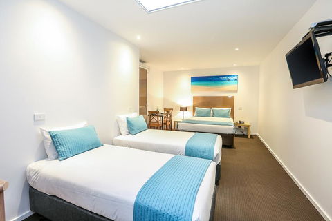 Belmercer Motel - New South Wales Tourism  1