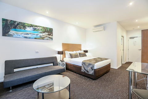 Belmercer Motel - New South Wales Tourism  0