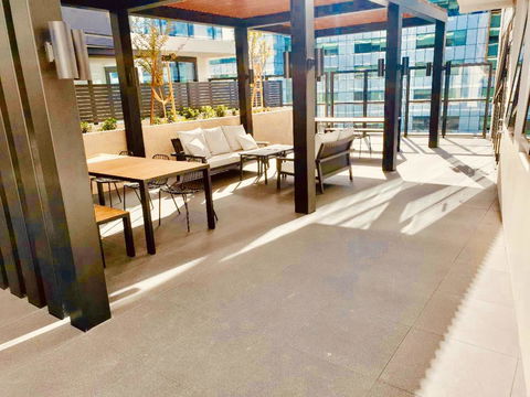 Best Located Brand New Apartment In Canberra CBD - New South Wales Tourism  1