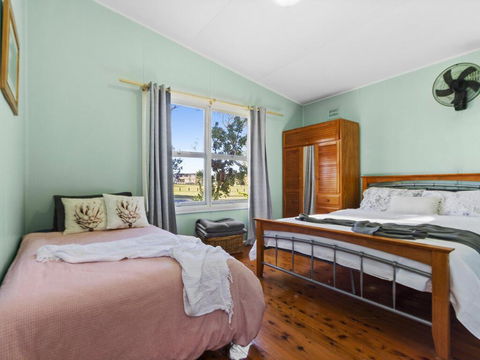 Between 2 Beaches - Comfortable Private Sanctuary - New South Wales Tourism  1