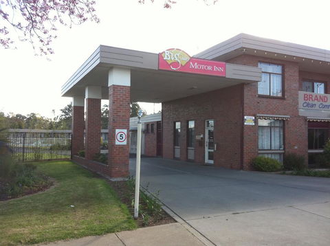 Big Valley Lakeside Paradise Motor Inn - New South Wales Tourism  0