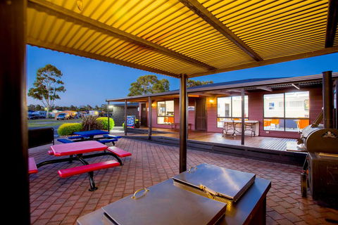 BIG4 Traralgon Park Lane Holiday Park - New South Wales Tourism  3