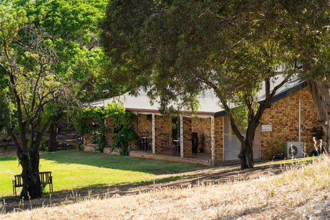 Blickinstal Barossa Valley Retreat - New South Wales Tourism  3