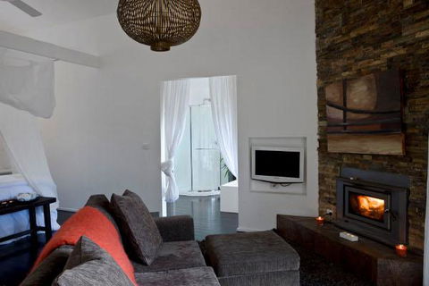 Blue Cliffs Retreat - New South Wales Tourism  1