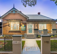 Blue Door Apartments Heritage Charm in CBD - New South Wales Tourism 