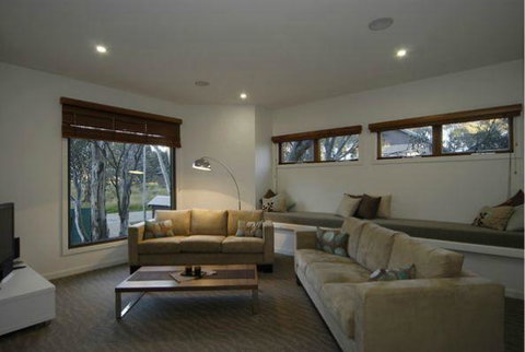 Blue Ice - New South Wales Tourism  3