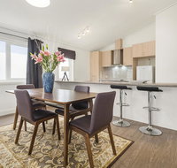 Blue Rosella on Piper - New South Wales Tourism 