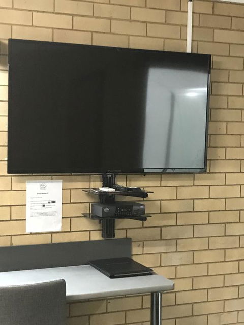 Blue Violet Motor Inn - New South Wales Tourism  2