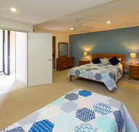Blue Water Retreat - Downstairs