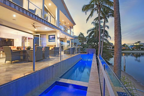 Blue Waters Retreat - New South Wales Tourism  0