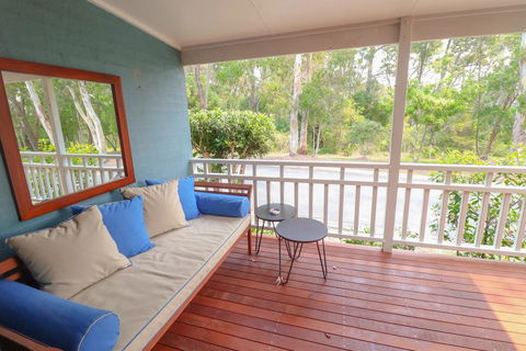 Bluewater Executive Villa In Raffertys Resort - New South Wales Tourism  3