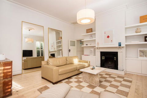 Timeless Gem In Malvern East - New South Wales Tourism  1