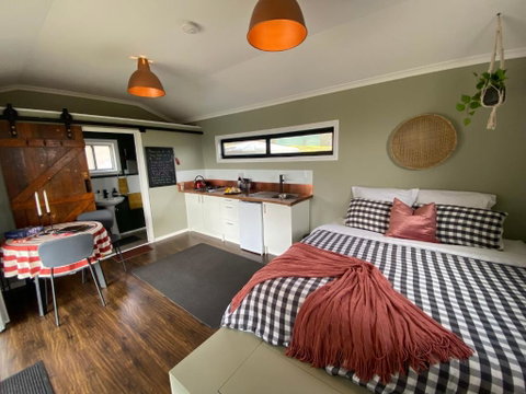Tiny Home On A Hill - New South Wales Tourism  0
