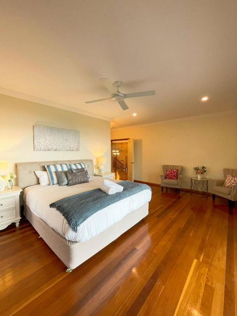Waterfront Entire Luxury House With Bay View And Pool - New South Wales Tourism  2