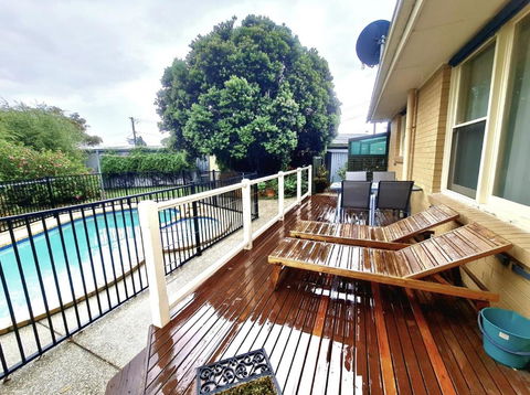 Waterfront Quiet Stay Off Geelong & Avalon Airport - New South Wales Tourism  2