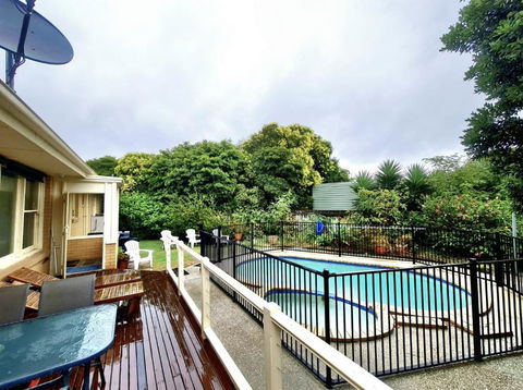 Waterfront Quiet Stay Off Geelong & Avalon Airport - New South Wales Tourism  1