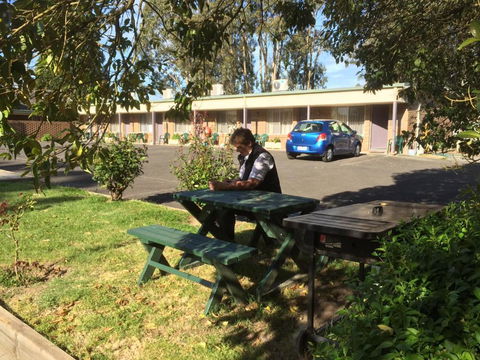 Woodmans Hill Motel - New South Wales Tourism  0