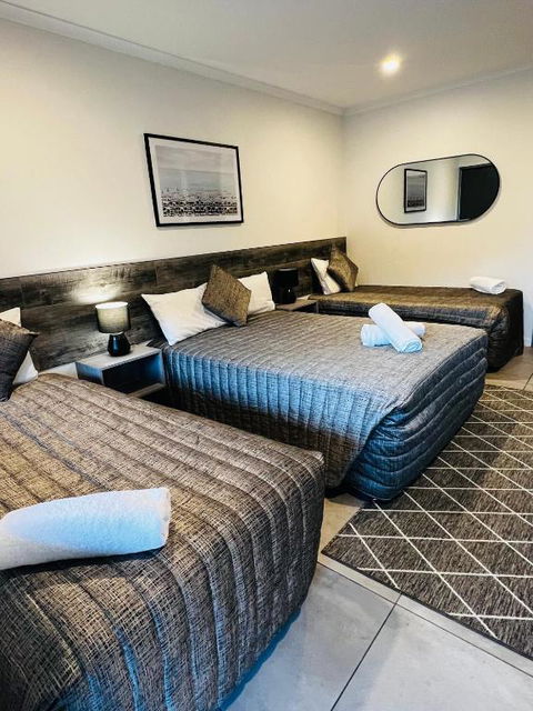 Y Motels Gympie - New South Wales Tourism  3