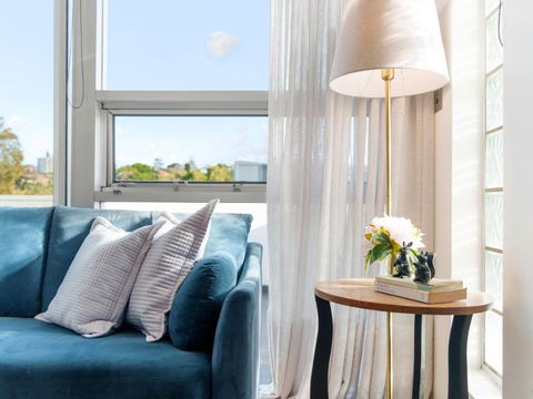 XQ Collection La Casa De Frida - Modern Studio With Balcony - New South Wales Tourism  0