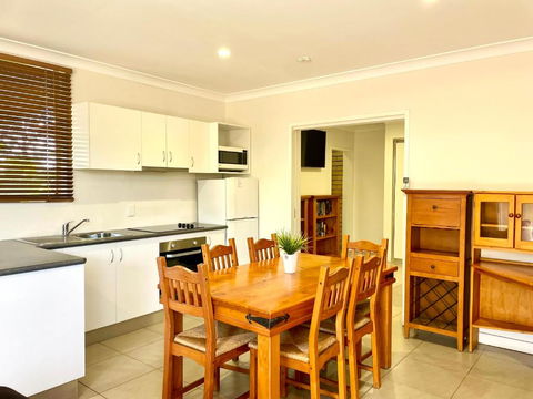 Western Heritage Motor Inn - New South Wales Tourism  2