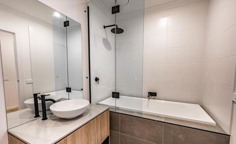 Williamstown Townhouse - New South Wales Tourism  2