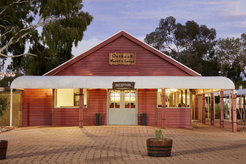 Outback Hotel - New South Wales Tourism  0