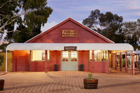 Outback Lodge - New South Wales Tourism  0