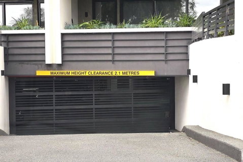Your 2 Bed Hampton Haven With Parking - New South Wales Tourism  3