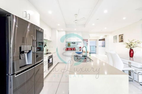 ZEN Tree Blossom: 3-BR Luxury Apt Near Waterfront - New South Wales Tourism  2