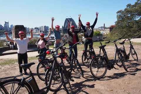 Sydney Harbour Discovery Tour - New South Wales Tourism  2