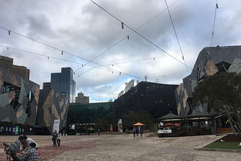 Melbourne. Laneways And Alleyways - New South Wales Tourism  1