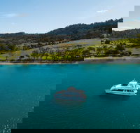 Deep-to-Dish Tasmanian Seafood Experience - New South Wales Tourism 