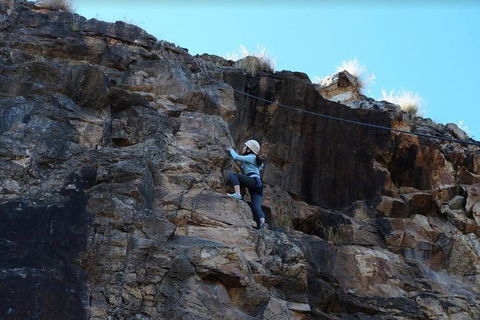 Rock Climbing At The Kangaroo Point Cliffs In Brisbane - New South Wales Tourism  5