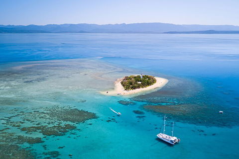 Ultimate 3-Day Great Barrier Reef Cruise Pass - New South Wales Tourism  2