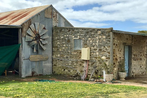 Kangaroo Island Half Day Food And Wine Trail Tour - New South Wales Tourism  1