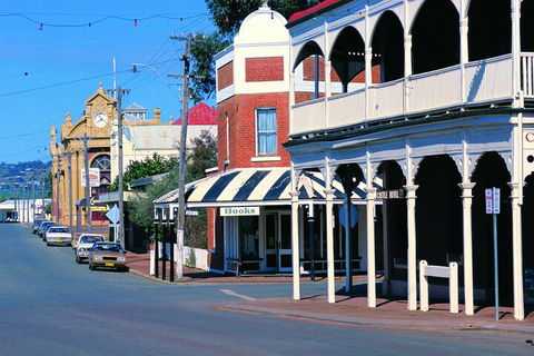 2-Day Wave Rock, York, Wildflowers & Aboriginal Experience - New South Wales Tourism  5