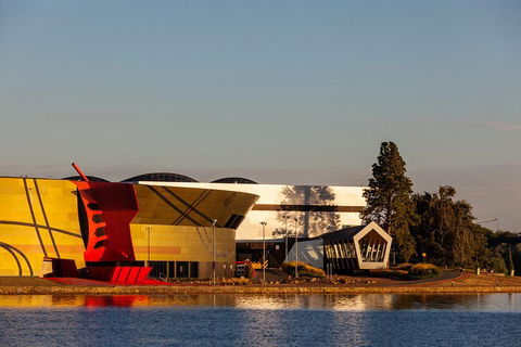Building + Architecture Tour (10am + 2pm Daily) - New South Wales Tourism  0