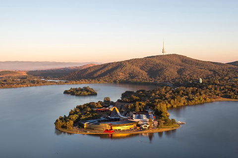 Building + Architecture Tour (10am + 2pm Daily) - New South Wales Tourism  1